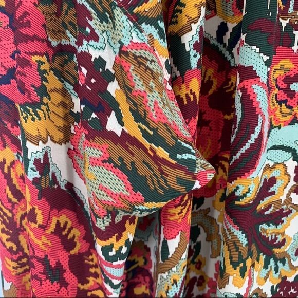 Esley Floral/Paisley Print Oversized Tunic Top w/Tassles size M - Picture 8 of 9